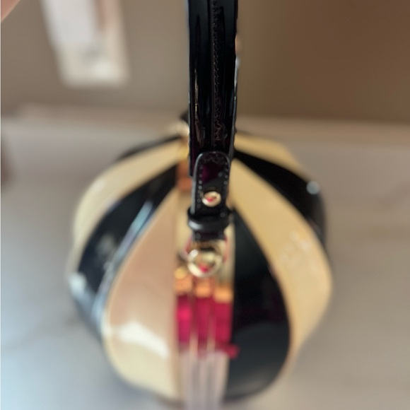 Unique Black & Cream Retro Dome Bag – Vintage Style Purse - Picture 7 of 7